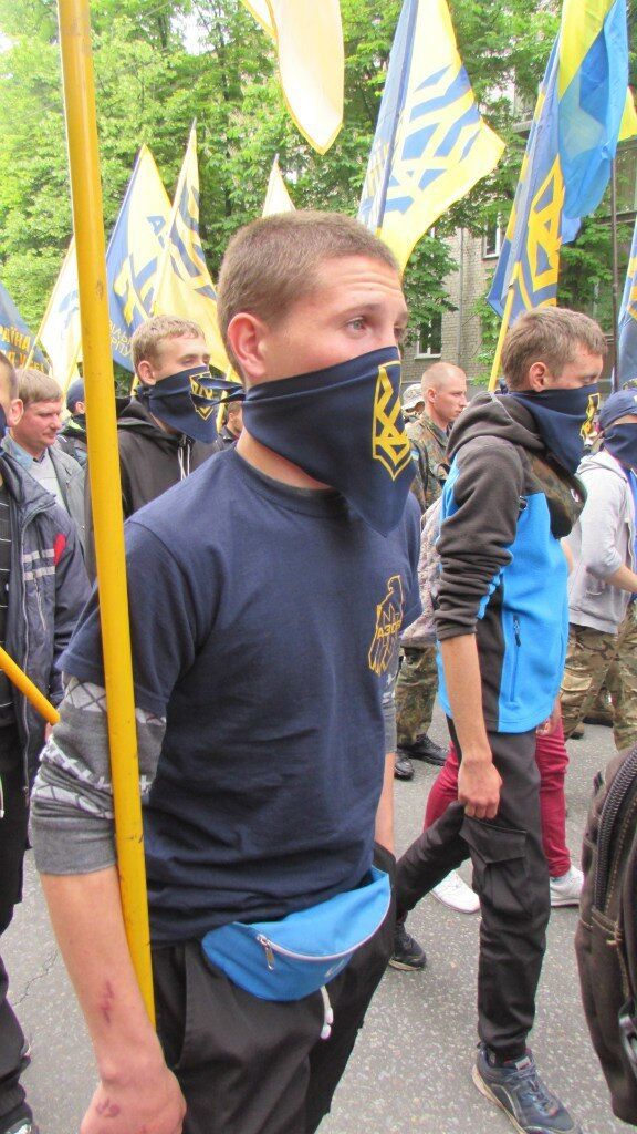 ''Захищав Україну з 18-ти років'': мати захопленого в полон "ДНР" бійця бореться за правду