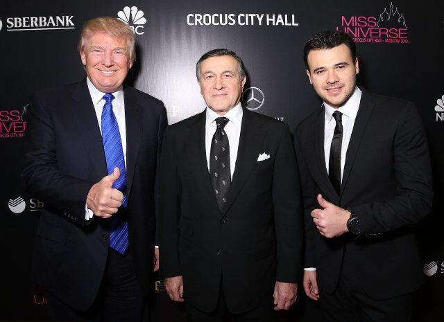 Дональд Трамп із Еміном (праворуч) і Арасом Агаларовим в Москві
