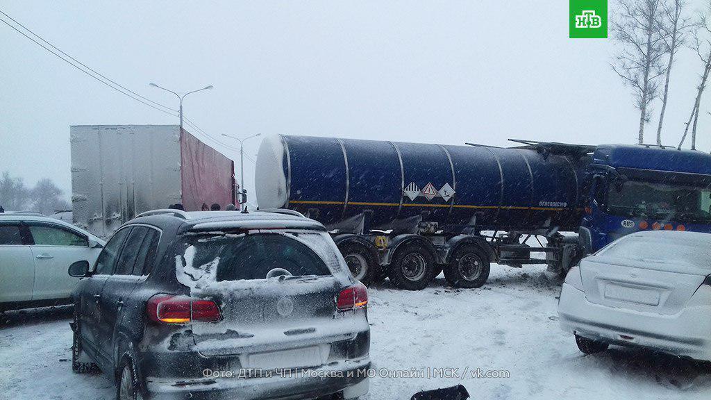   Кара небесная: Москву накрыла небывалая снежно-ледяная буря