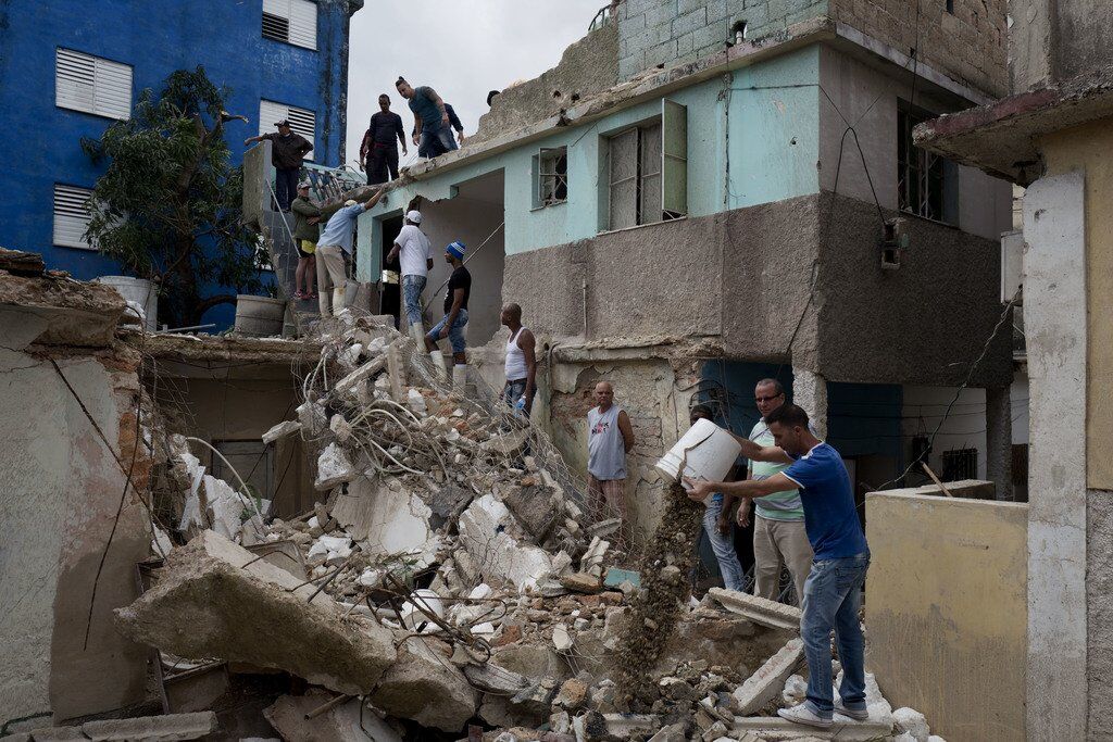 "Як у фільмах жахів": смертельний торнадо зруйнував столицю Куби. Фото й відео наслідків