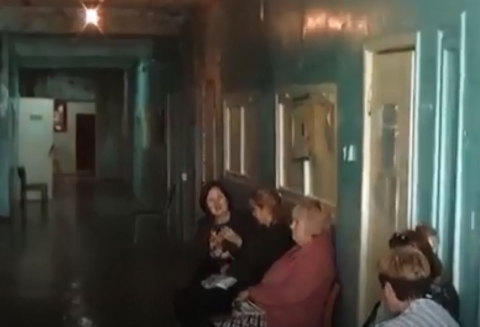 ''Боятся, как огня!'' В сети показали ужасающие кадры из больниц Крыма
