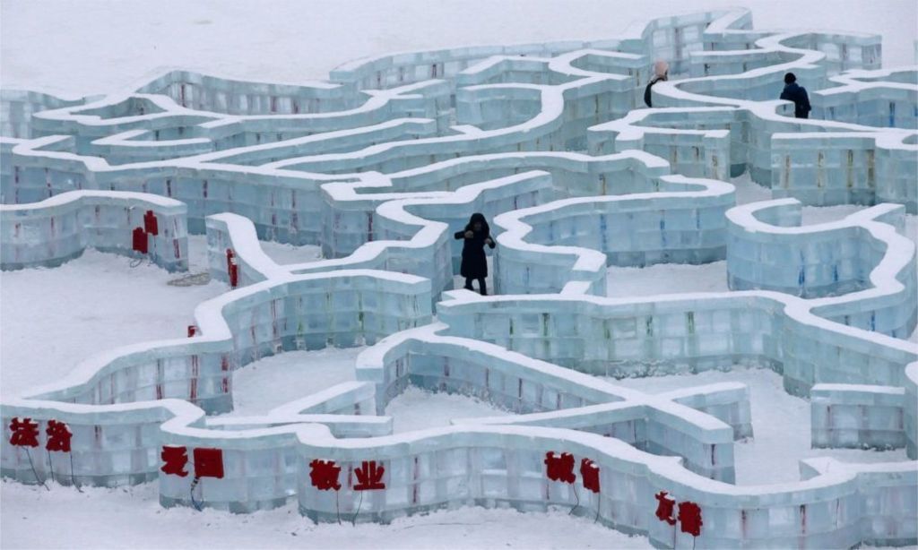 Сніг і лід: яскравий фестиваль у Китаї здивував мережу