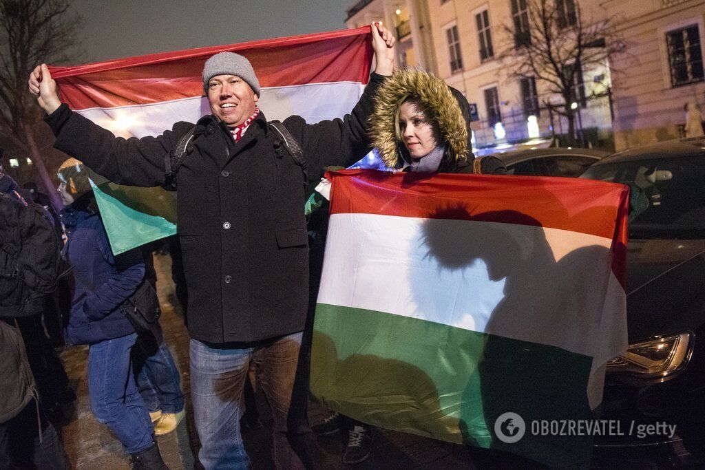 ''Рабський закон!'' Угорщину охопили протести проти влади, яка нападала на Україну 