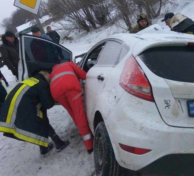 На Львовщине произошло кровавое ДТП с детьми: погибла девочка