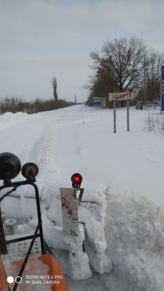 Украину засыпало снегом: что происходит на дорогах 