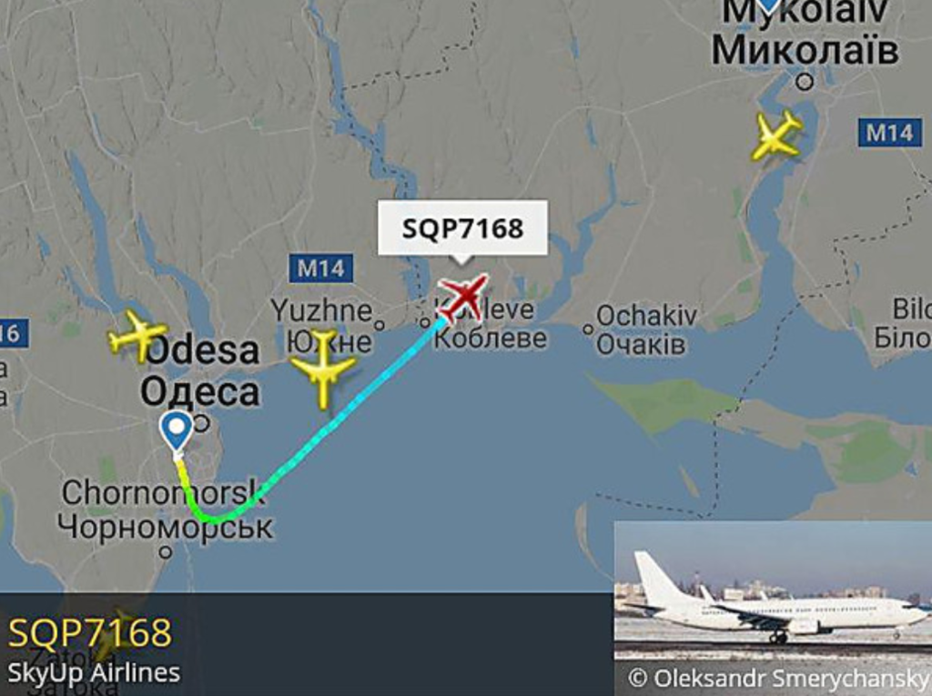 Не смог приземлиться: стало известно о ЧП в аэропорту Николаева