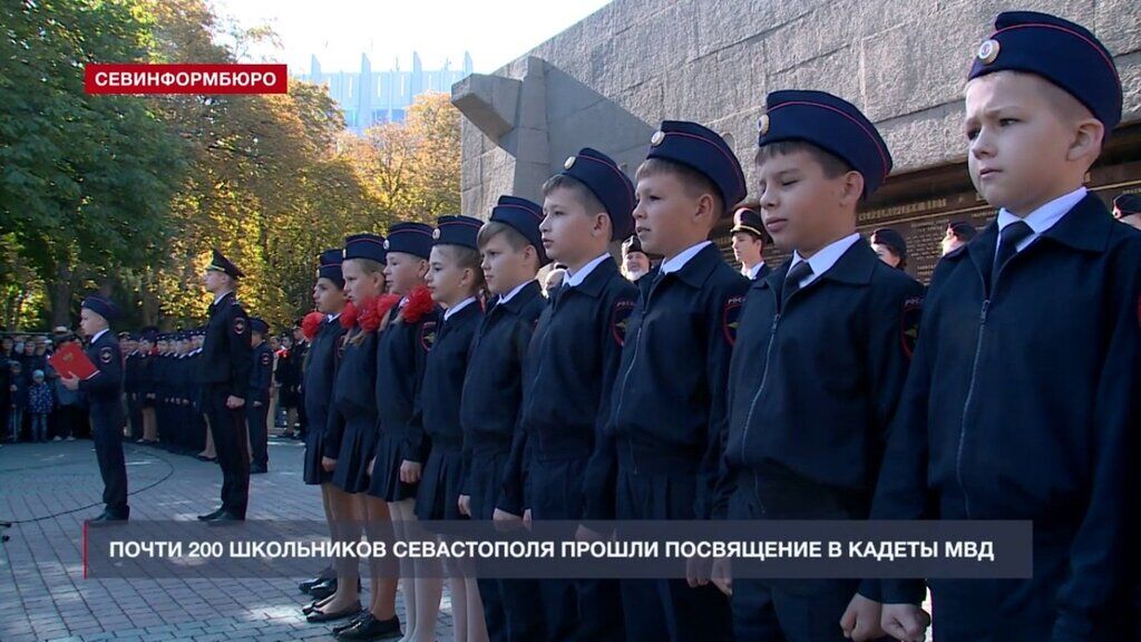 Новости Крымнаша. А пять лет назад на этой же площади Родину предавали