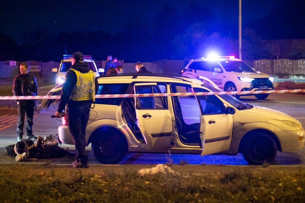 В Киеве поймали набитое оружием и взрывчаткой авто: фото и видео с места