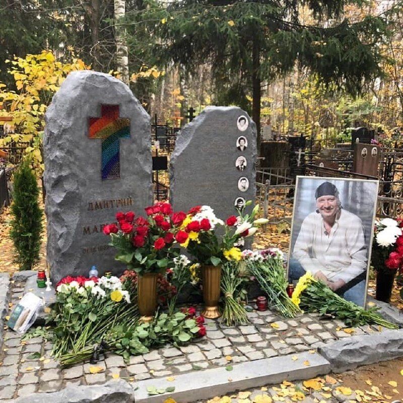 Памятник на могиле Дмитрия Марьянова