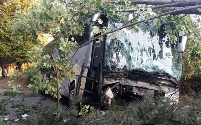 У Румунії автобус з українцями потрапив у страшну ДТП