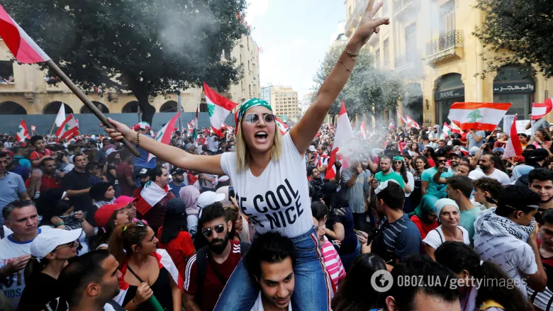 Ливан накрыли милионные протесты