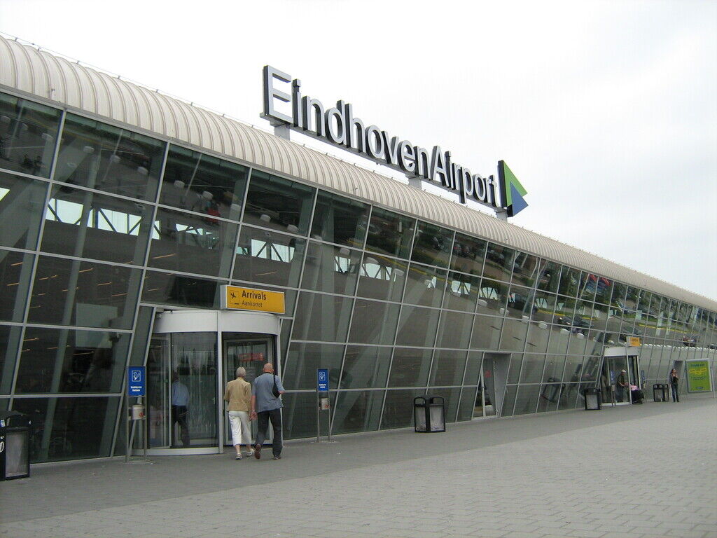 Аеропорт Ейндховен