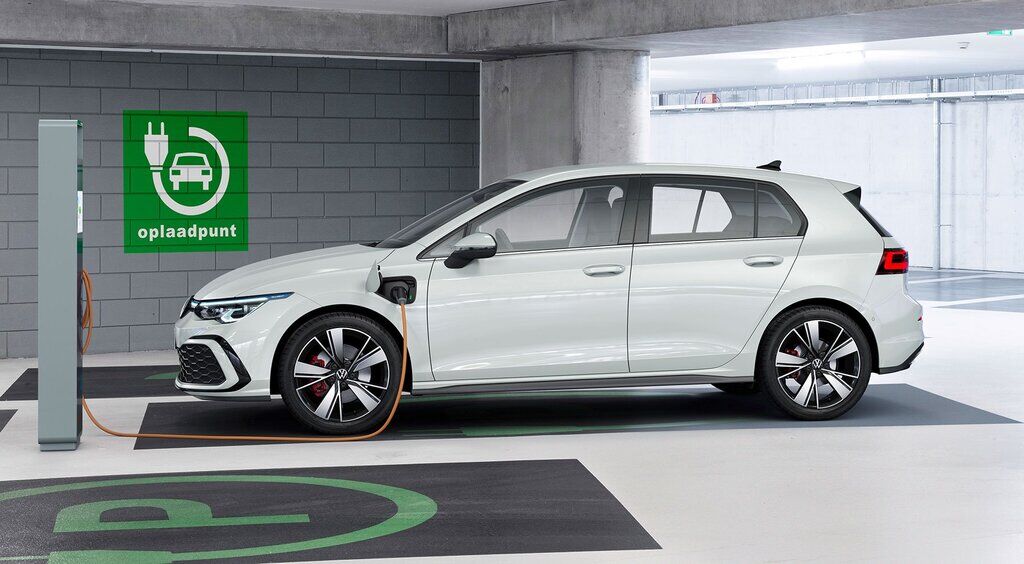 VW Golf GTE 2020