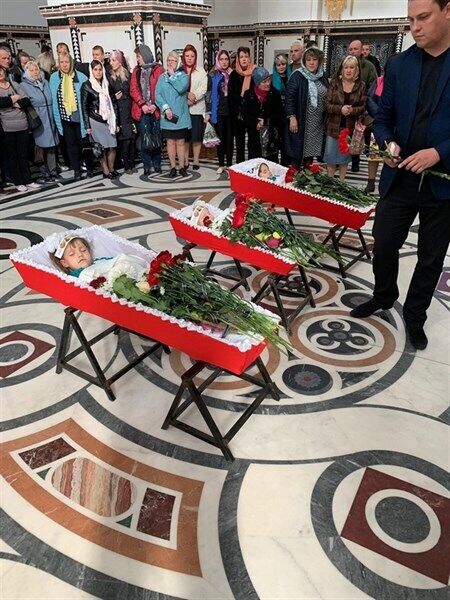 Похорон дітей у Горлівці