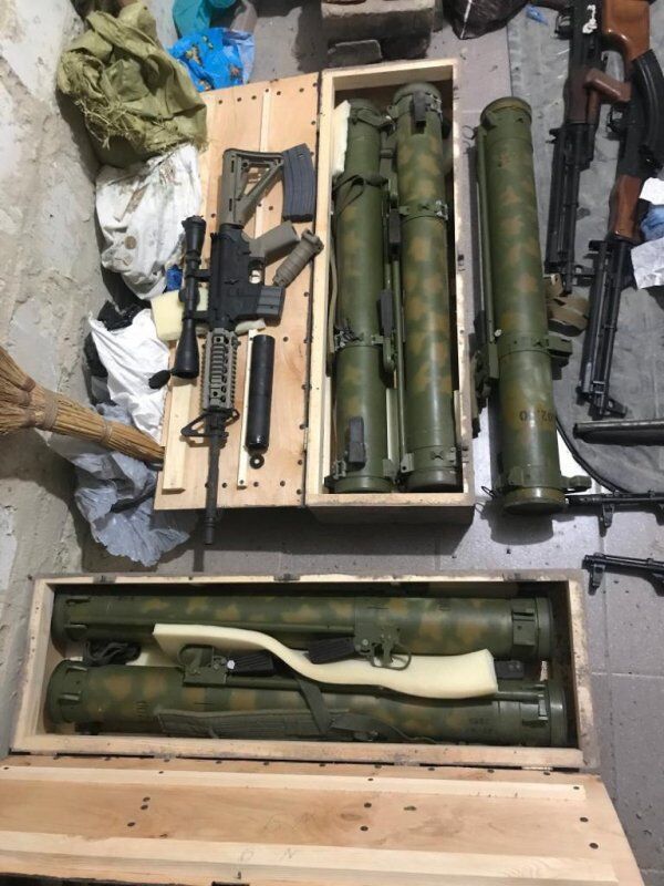 Бандитские разборки в Харькове: у киллера нашли арсенал оружия. Фото
