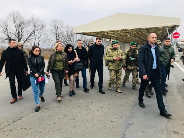 Гончарук побував на Донбасі
