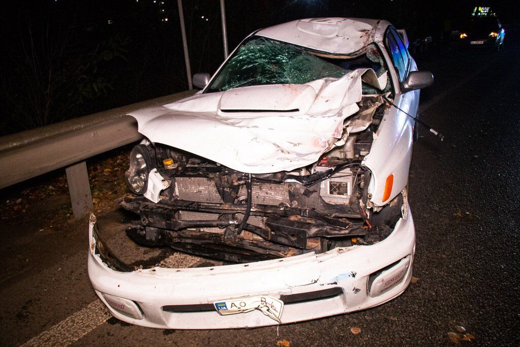Автомобиль Subaru на большой скорости насмерть сбил пешехода, который перебегал дорогу