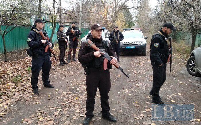 Бойцов "Нацкорпуса" выводят из Золотого: в ООС и полиции "засекретили" информацию