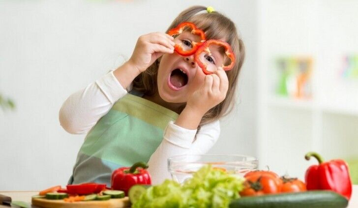 Как научить ребенка есть овощи: полезные советы