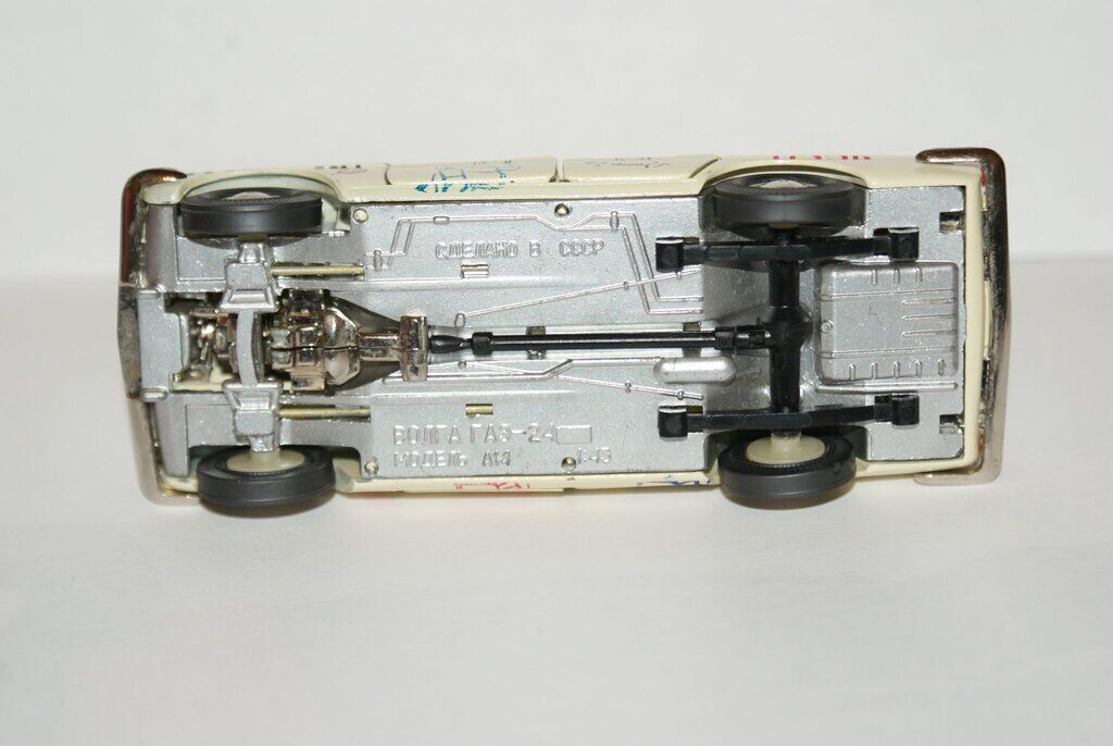 Масштабна модель ГАЗ-24 "Волга"