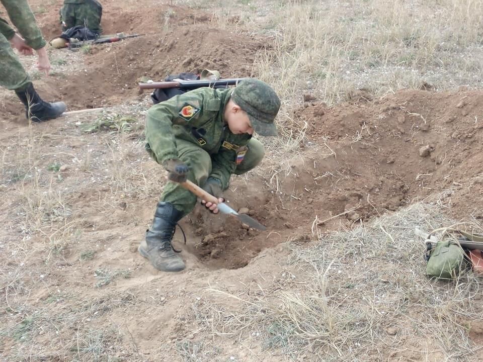 Зомбування дітей у окупованому Криму