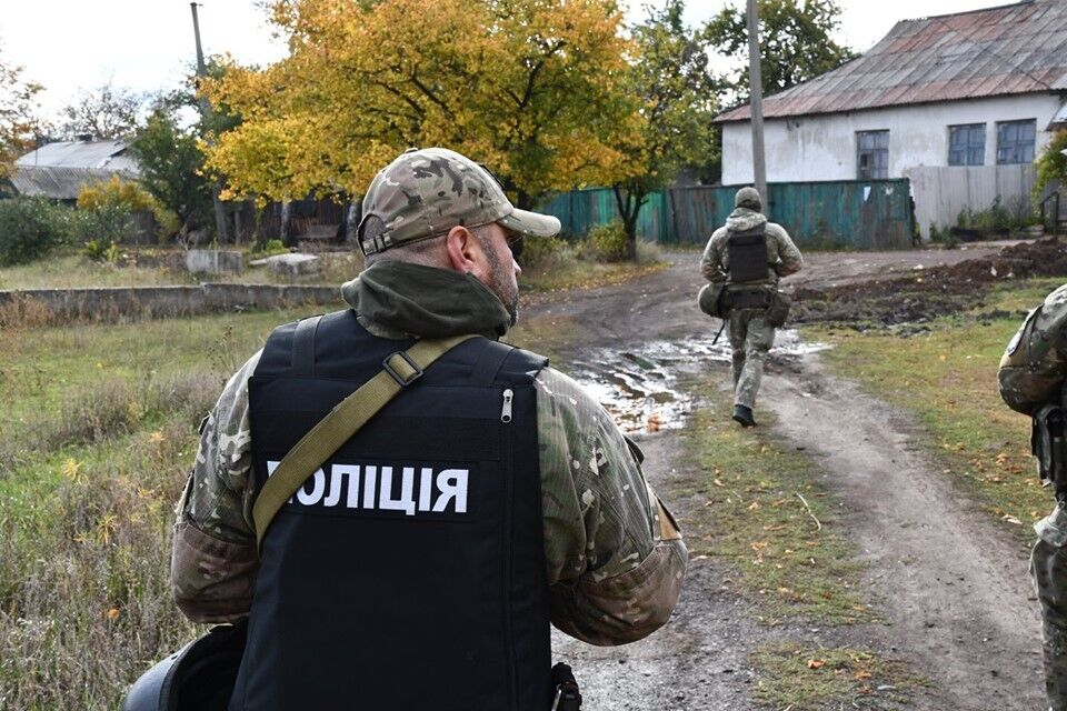 На Донбасс стянули полицию