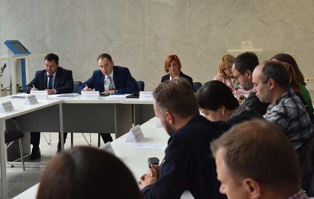 Зустріч із представниками бізнесу й експертами