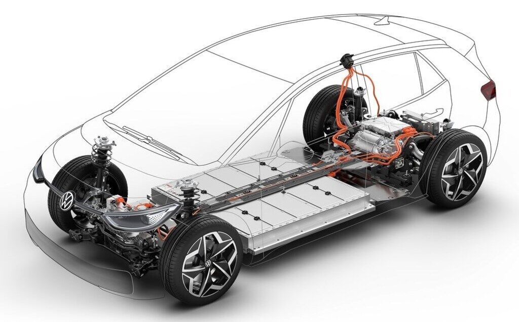 Благодаря расположенной под полом батарее у VW ID.3 хорошая развесовка и, соответственно, управляемость