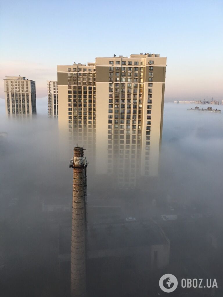 Туман был очень хорошо заметным в Дарницком районе Киева