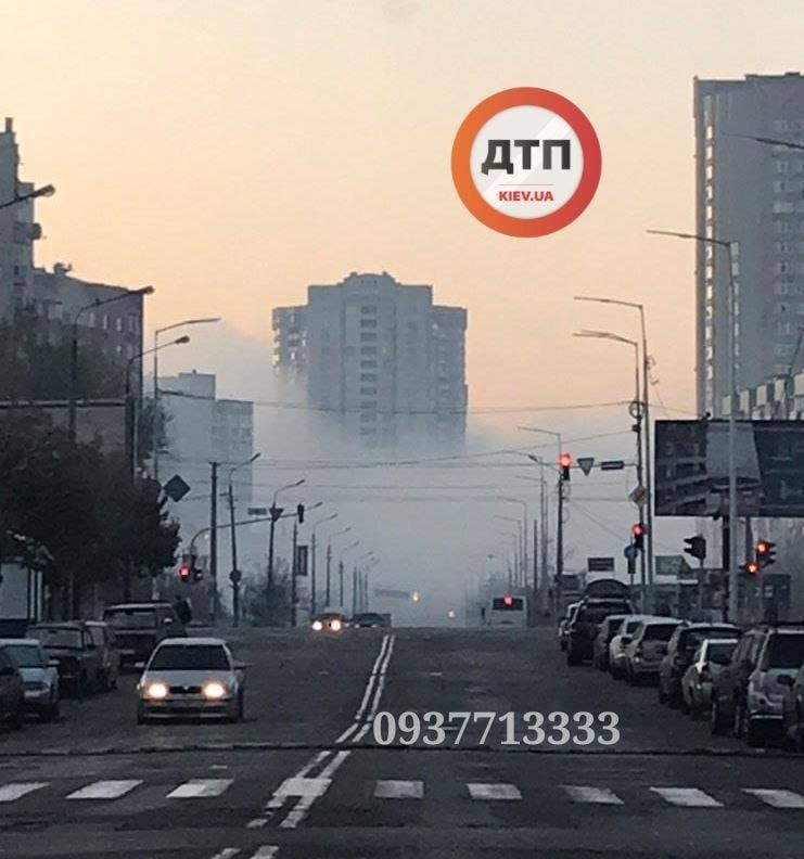 У п'ятницю, 1 листопада, Київ накрив густий туман