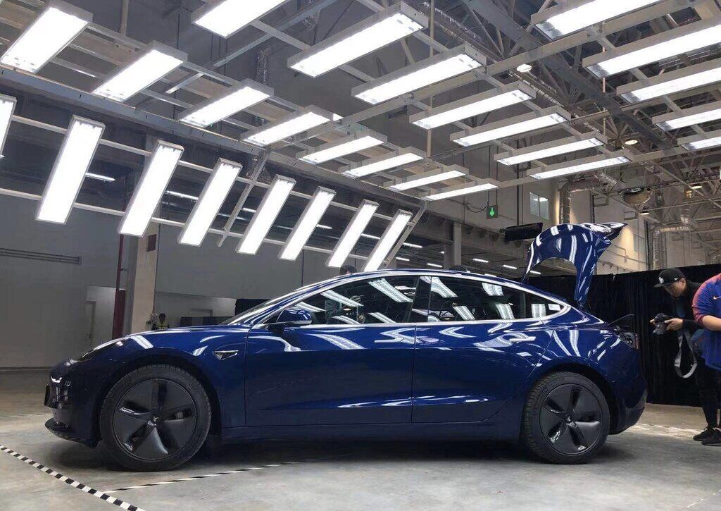 Електрокар Tesla Model 3