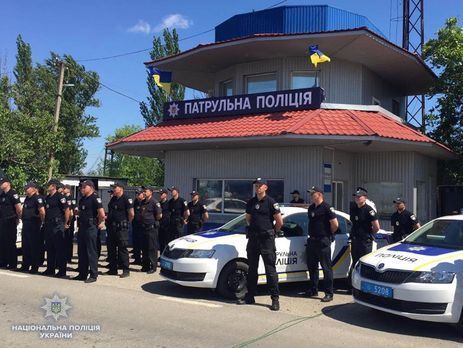 Свідки-куми, свої адвокати і підтасовка даних: як поліція вибиває гроші з українців