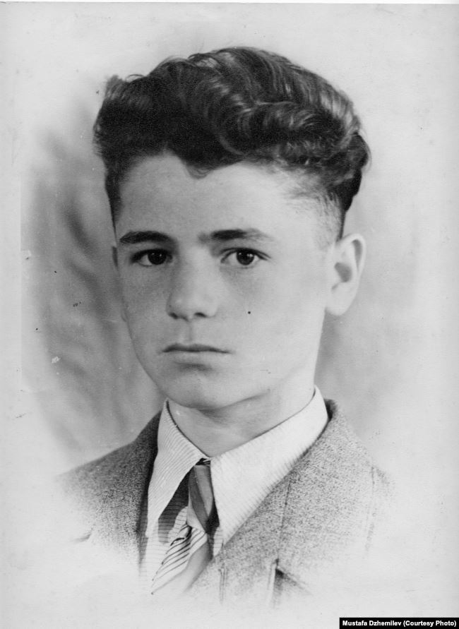 Мустафа Джемілєв у 1959 році