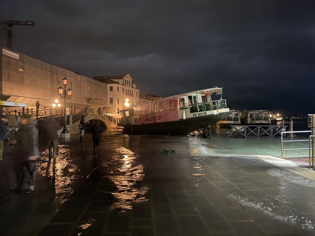 Венеция ушла под воду