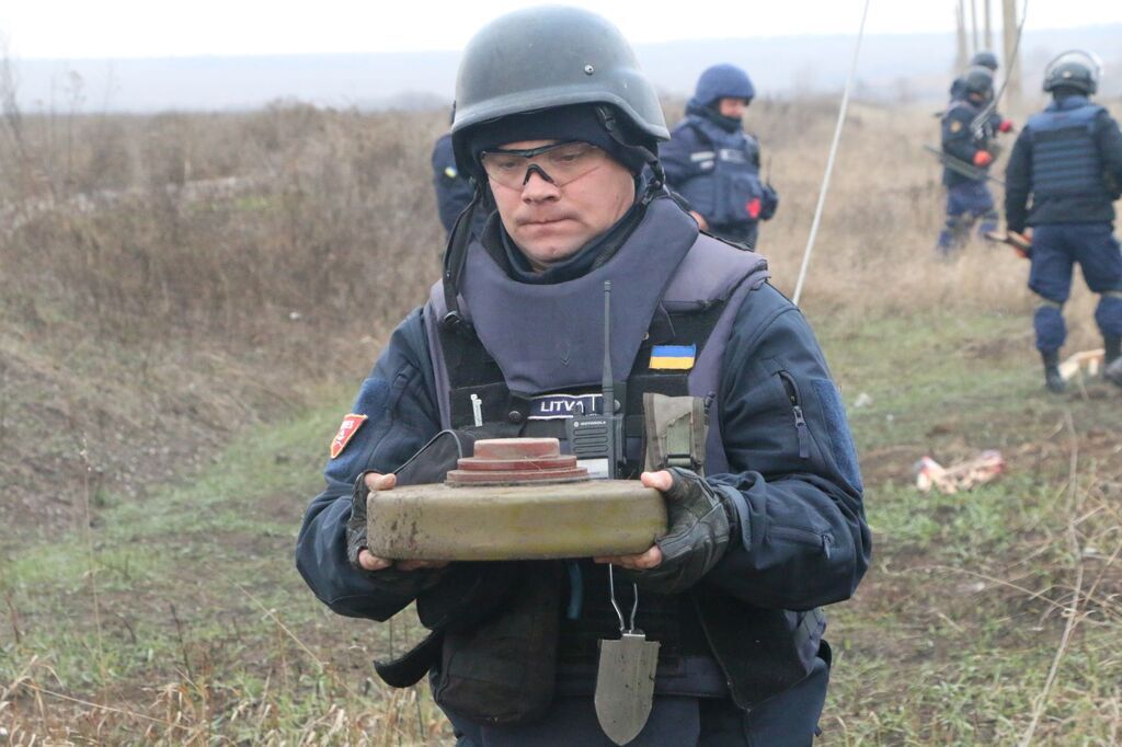 Розмінування у Петрівському