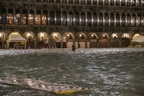 Венецію накрила рекордна повінь