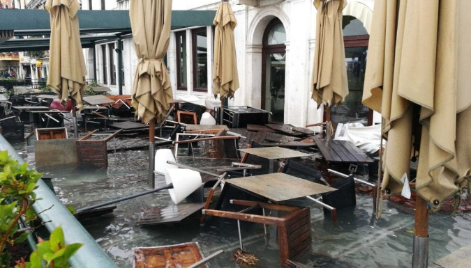 "Люди плакали!" Очевидица рассказала о рекордном потопе в Венеции