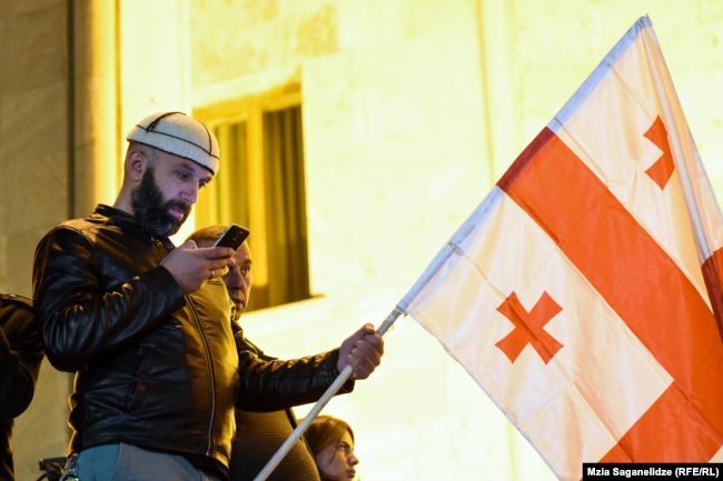 У Грузії розгорілися масові протести проти уряду: видовищні фото та відео