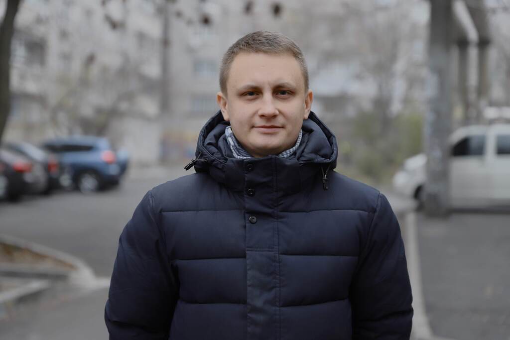 В Днепре массово ремонтируют внутриквартальные дороги