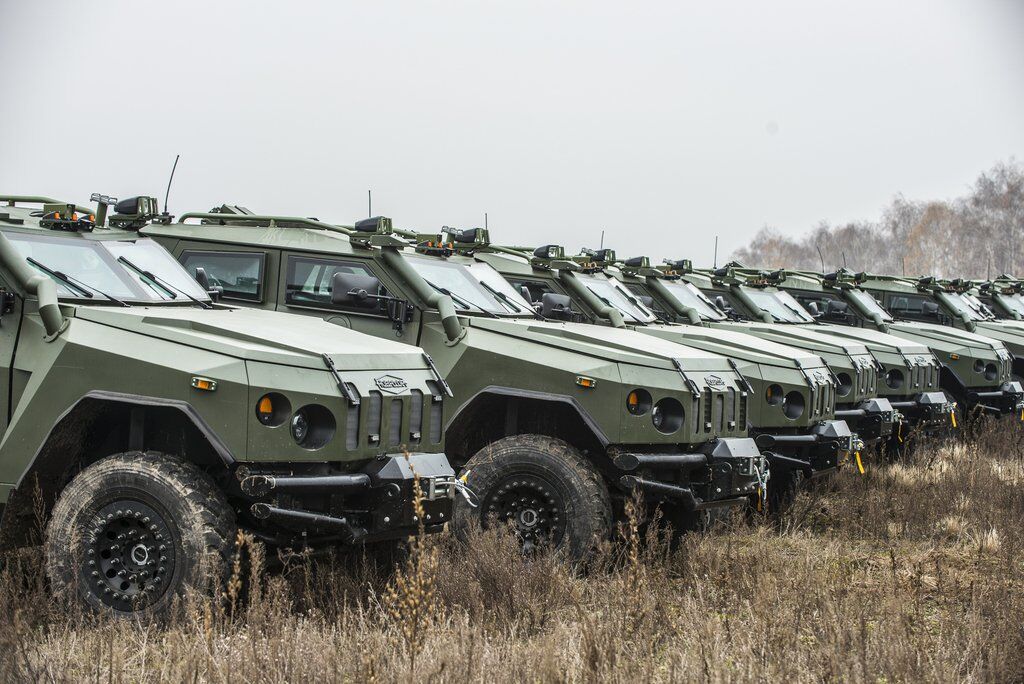 Броньовані автомобілі "Новатор"