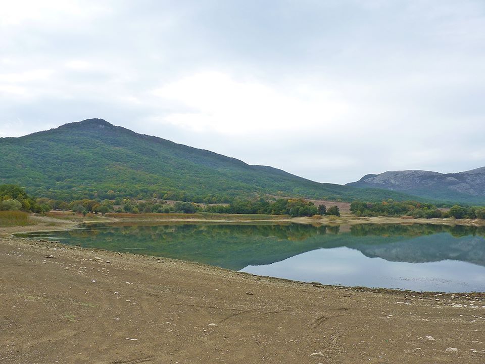 Озеро в селе Кизиловое
