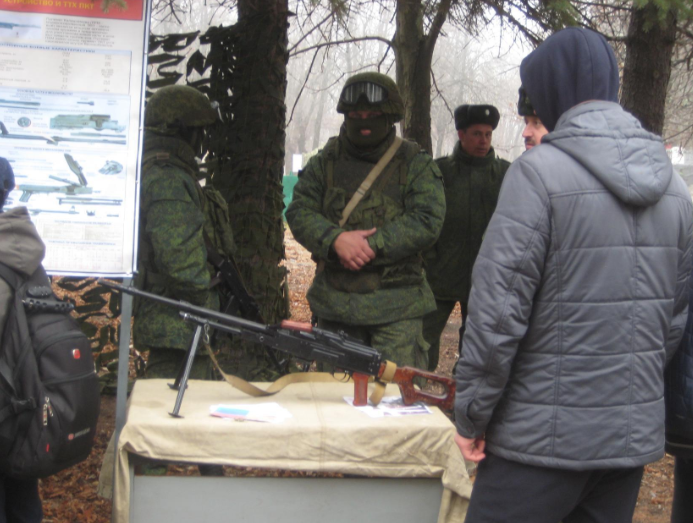На Луганщине отмечали День артиллериста