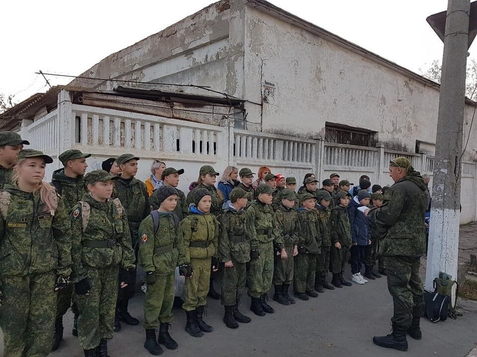 Зомбирование детей оккупантами в Крыму