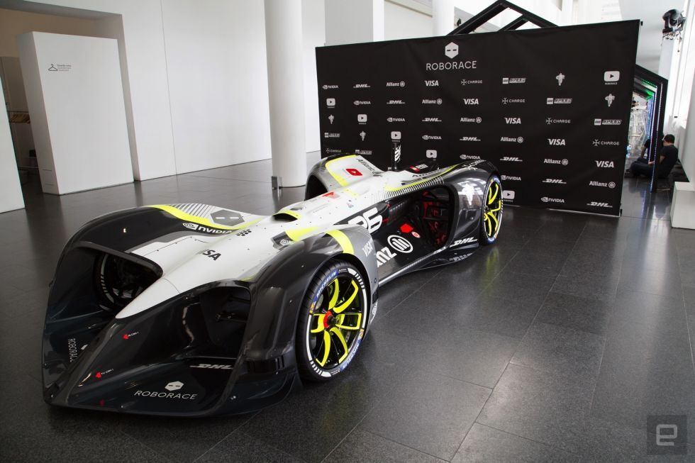 Автономний електрокар Roborace Robocar