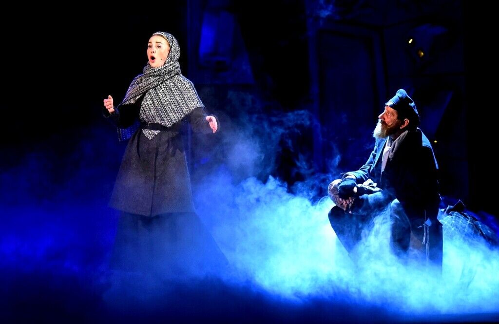 26 та 27 листопада –в рамках Фестивалю-премії "GRA" - відбудеться всесвітньо відомий мюзикл "Скрипаль на даху"