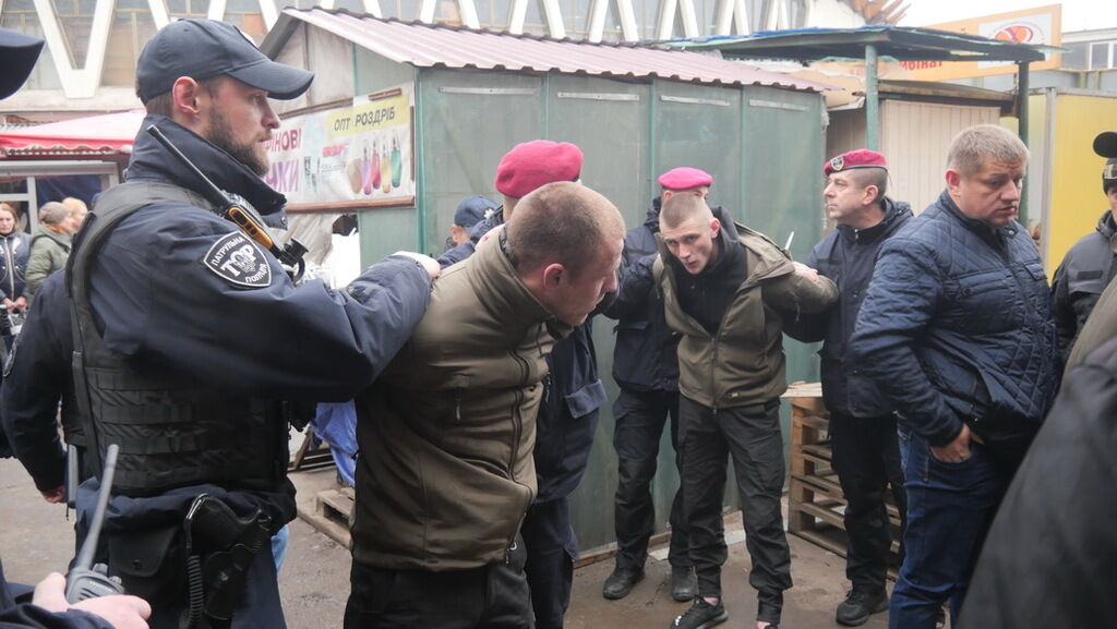 Рейдеры из "ДНР" в Ивано-Франковске: почему бездействует полиция?