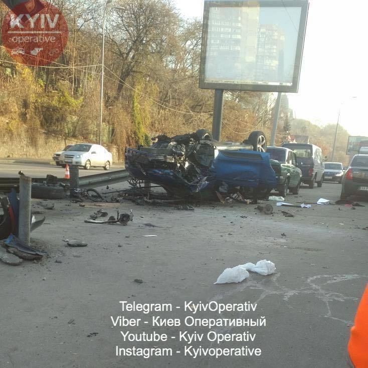 В Печерском районе Киева, на улице Старонаводницкой, 22 ноября произошло серьезное ДТП