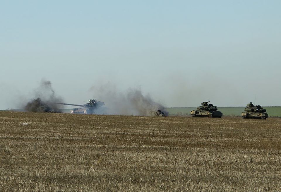 Навчання танкістів ЗСУ на Донбасі