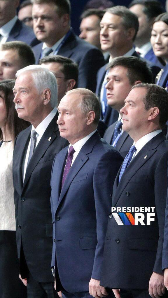 Слишком мелкий: Путина подловили на махинациях с ростом