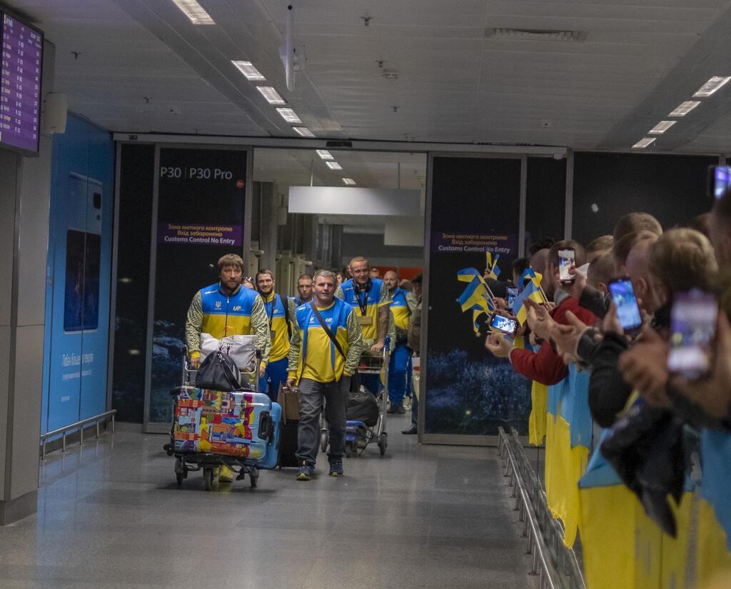 23 ноября состоялась торжественная встреча украинской федерации смешанных боевых искусств UF MMA в аэропорту Борисполь